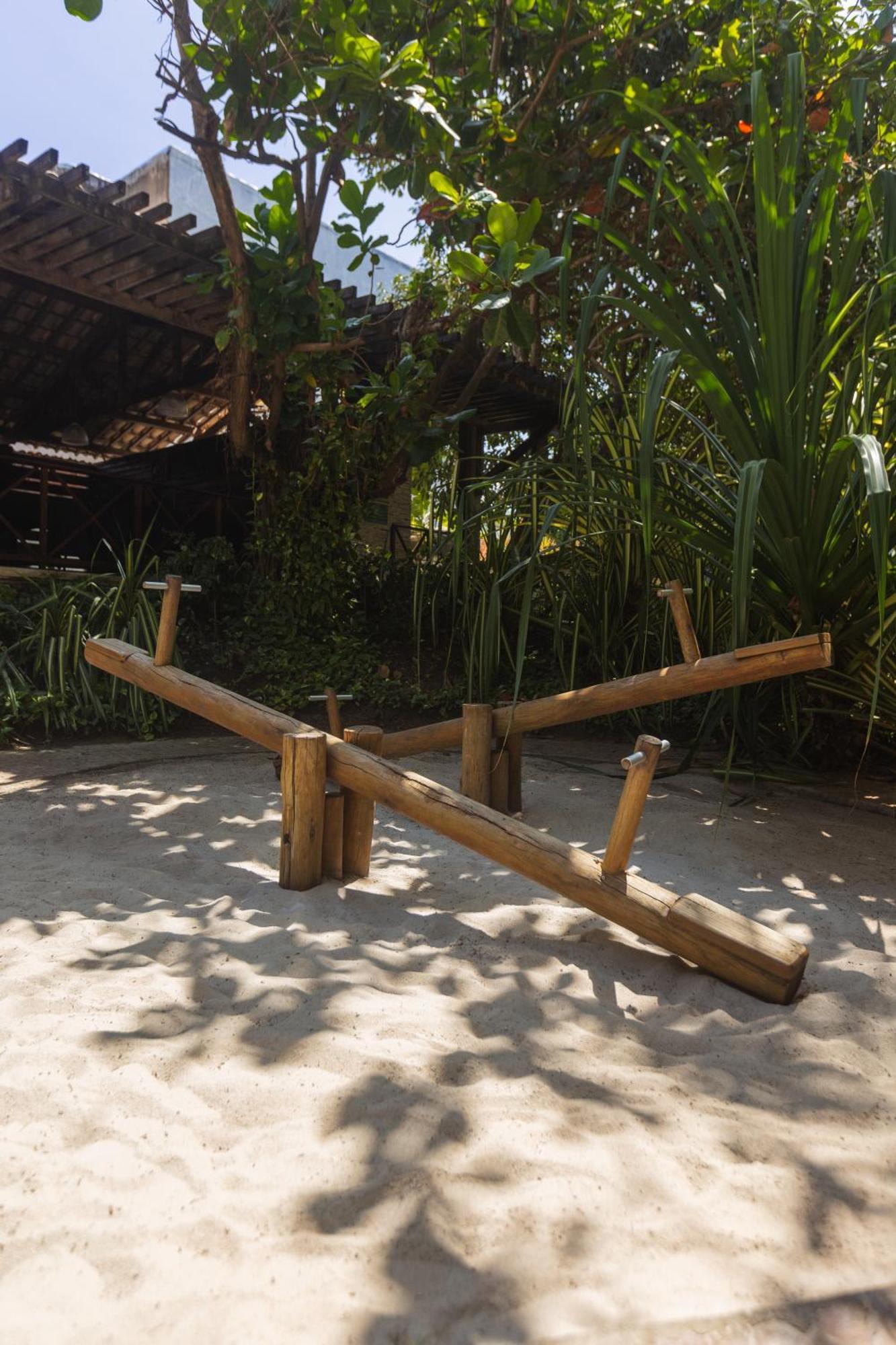 Ritz Lagoa Da Anta Hotel & Spa Масейо Экстерьер фото A seesaw